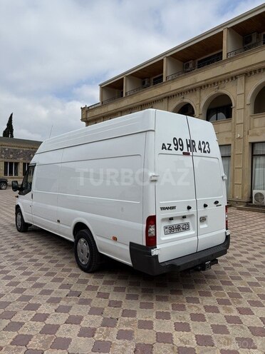 Ford Transit-5