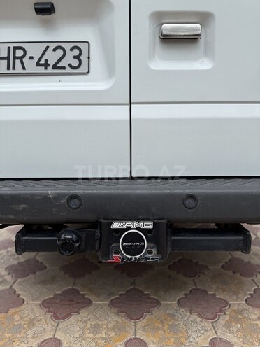 Ford Transit-8