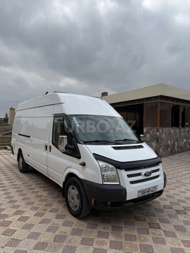 Ford Transit-3