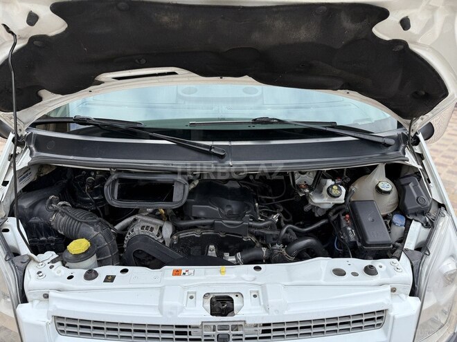 Ford Transit-12