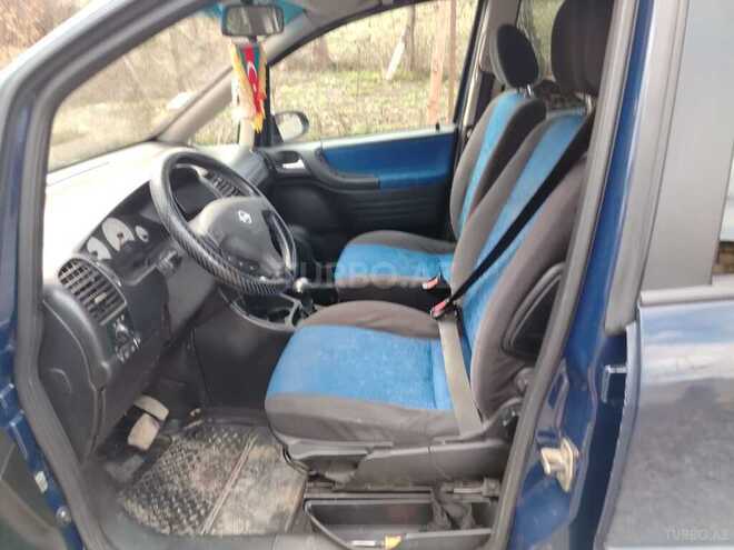 Opel Zafira 2001, 234,035 km - 2.2 л - Quba