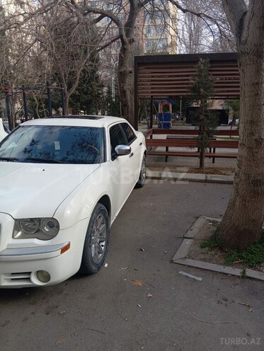 Chrysler 300C 2005, 275,890 km - 5.7 l - Bakı