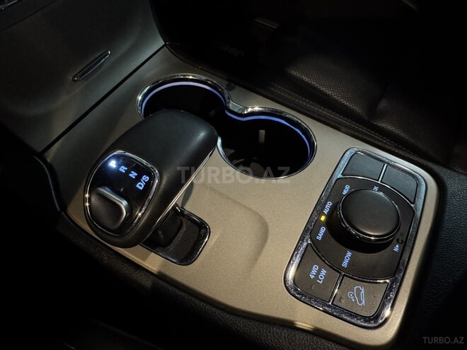Jeep Grand Cherokee-15