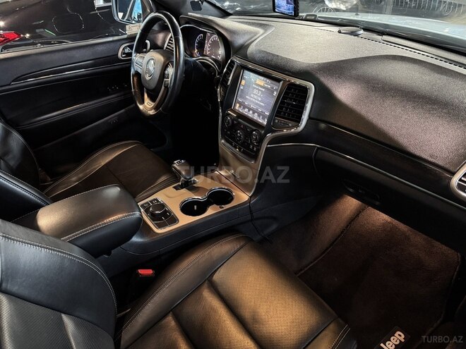 Jeep Grand Cherokee-11
