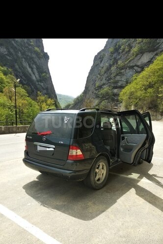 Mercedes ML 270 4MATIC 2000, 378,000 km - 2.7 l - Xaçmaz