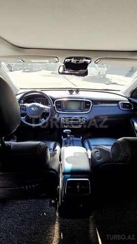 Kia Sorento-9