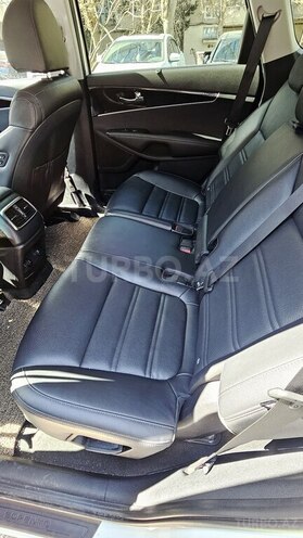 Kia Sorento-10