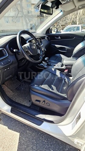 Kia Sorento-11
