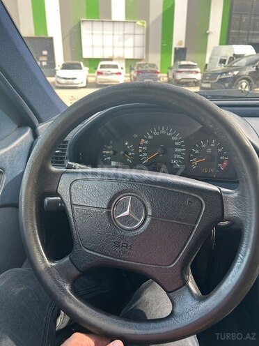 Mercedes C 200 1999, 314,000 km - 2.0 l - Sumqayıt
