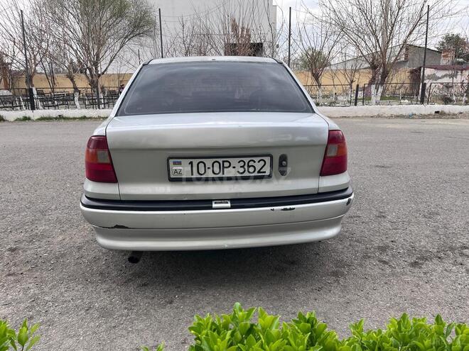 Opel Astra 1992, 371,500 km - 1.6 l - Füzuli