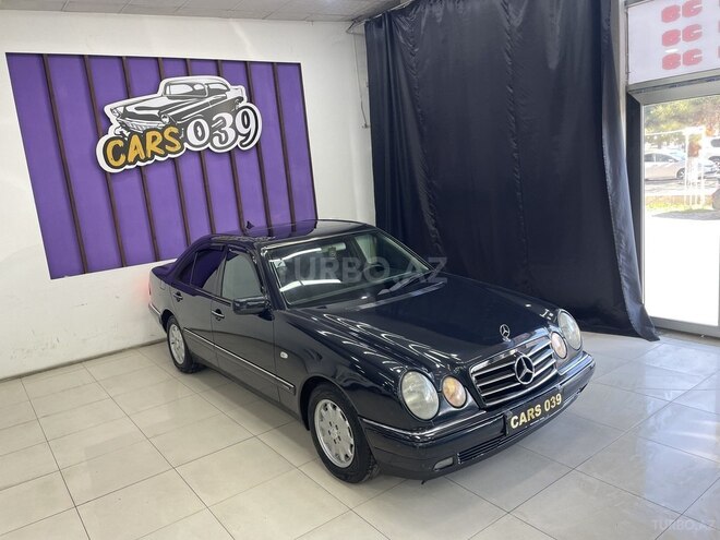 Mercedes E 240 1999, 265,000 km - 2.4 l - Sumqayıt