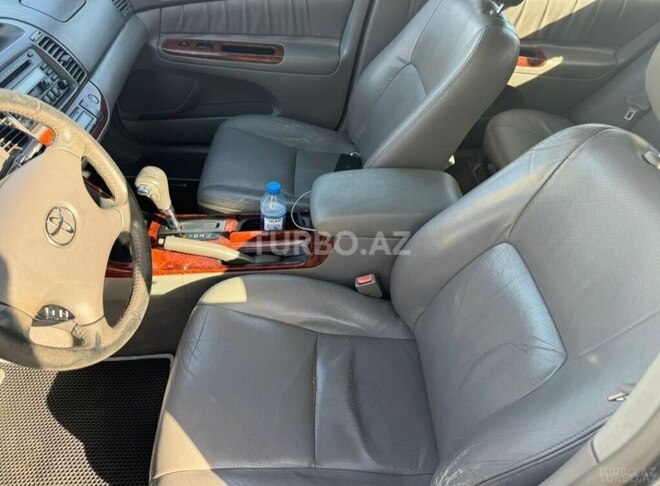 Toyota Camry 2003, 303,299 km - 3.0 l - Qusar