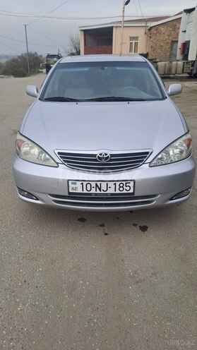 Toyota Camry 2003, 303,299 km - 3.0 l - Qusar