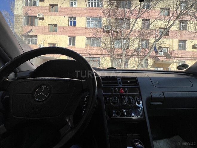 Mercedes C 240 2000, 379,090 km - 2.4 л - Bakı