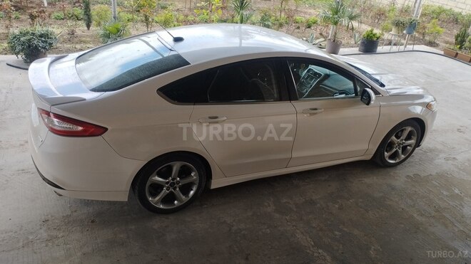 Ford Fusion (North America) 2013, 175,000 km - 1.5 l - Saatlı