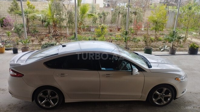 Ford Fusion (North America) 2013, 175,000 km - 1.5 l - Saatlı