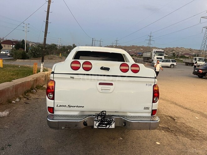 Mitsubishi L200 2014, 290,000 km - 2.5 l - Göyçay