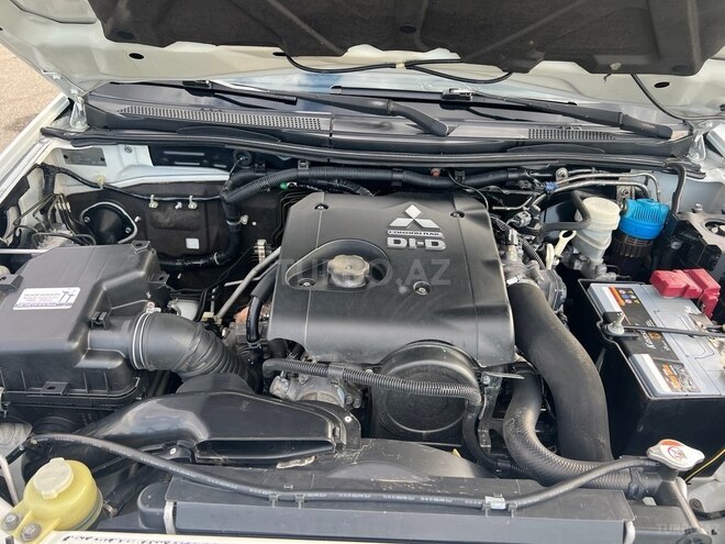 Mitsubishi L200 2014, 290,000 km - 2.5 l - Göyçay