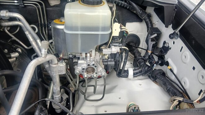 Toyota Land Cruiser 2009, 200,000 km - 4.0 л - Göyçay