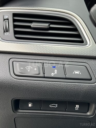 Hyundai Sonata 2015, 135,500 km - 2.0 л - Masallı