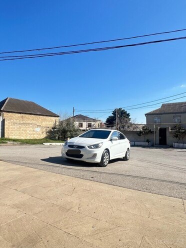 Hyundai Accent 2012, 204,000 km - 1.6 l - Bakı