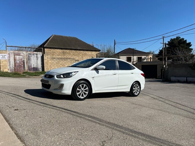 Hyundai Accent 2012, 204,000 km - 1.6 l - Bakı