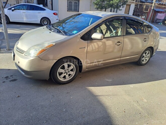 Toyota Prius 2009, 180,000 km - 1.5 л - Bakı