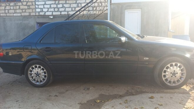 Mercedes C 200 1998, 270,000 km - 2.0 l - Qazax