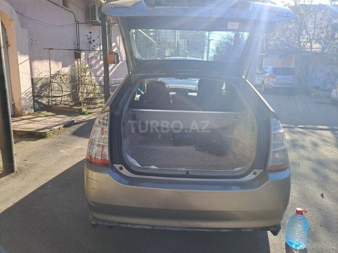 Toyota Prius 2009, 180,000 km - 1.5 л - Bakı