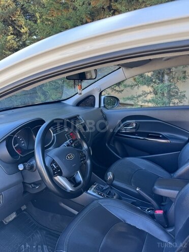 Kia Rio 2011, 172,000 km - 1.4 l - Bakı