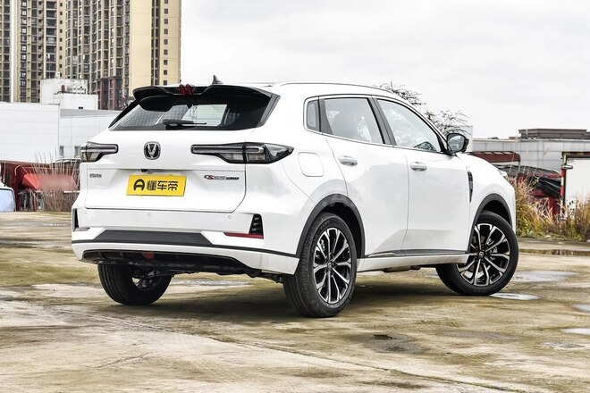 Changan CS 55 Plus 2025, 0 km - 1.5 l - Bakı