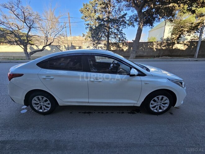 Hyundai Accent 2017, 188,000 km - 1.4 л - Bakı