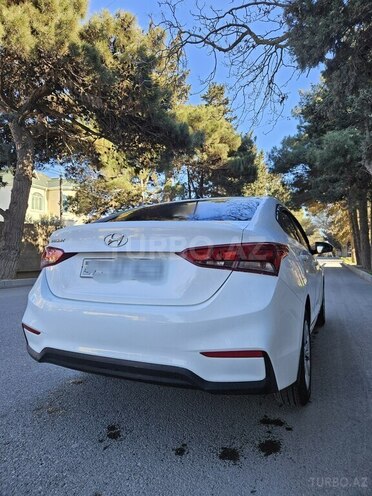 Hyundai Accent 2017, 188,000 km - 1.4 л - Bakı
