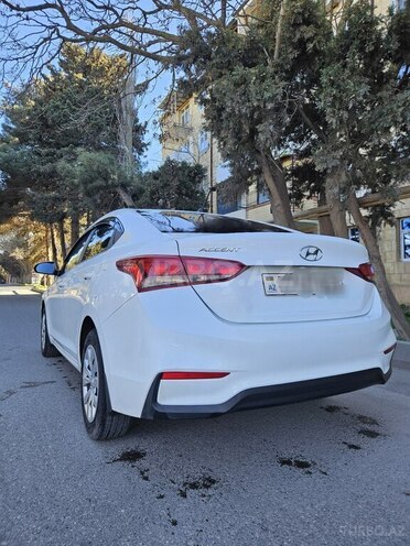 Hyundai Accent 2017, 188,000 km - 1.4 л - Bakı