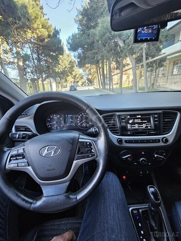 Hyundai Accent 2017, 188,000 km - 1.4 л - Bakı