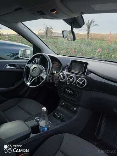 Mercedes B 200 2013, 254,000 km - 1.8 l - Bakı