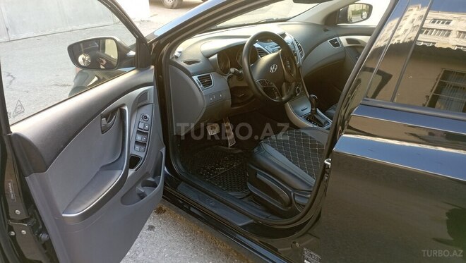 Hyundai Elantra 2015, 178,000 km - 1.8 л - Sumqayıt