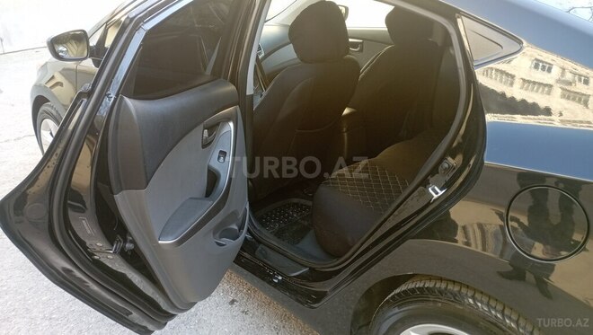 Hyundai Elantra 2015, 178,000 km - 1.8 л - Sumqayıt