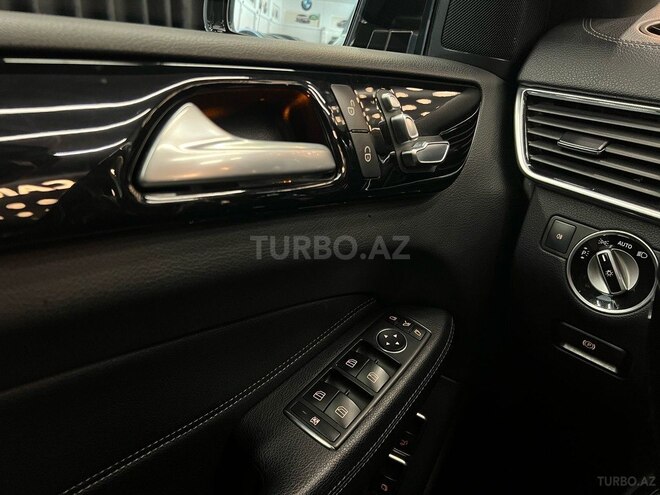 Mercedes GLS 350 4MATIC 2018, 122,000 km - 3.0 l - Bakı