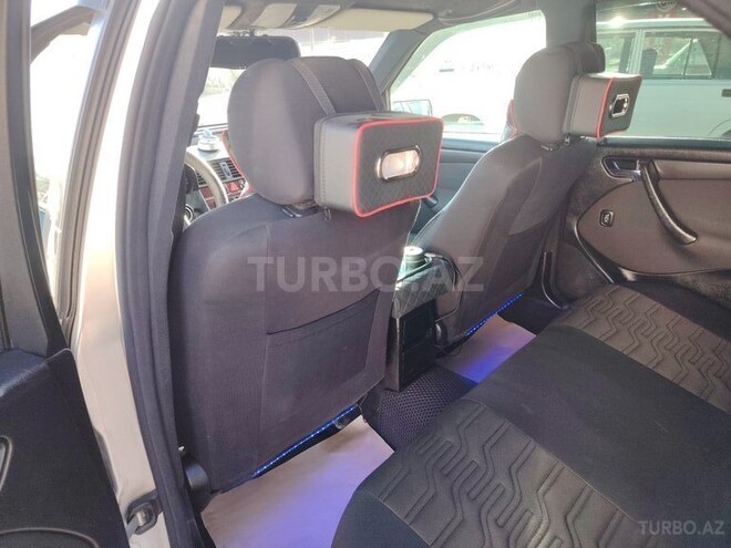 Mercedes C 200 1999, 247,150 km - 2.0 л - Gədəbəy