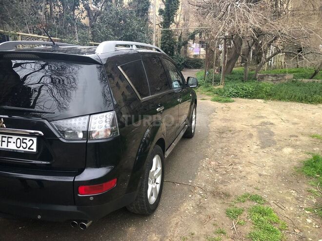 Mitsubishi Outlander 2008, 300,000 km - 3.0 l - Bakı