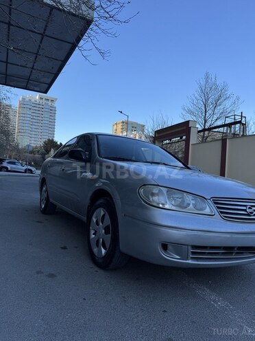 Nissan Sunny 2004, 404,000 km - 1.3 l - Bakı