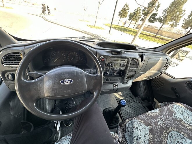 Ford Transit 2002, 560,000 km - 2.4 l - Bakı