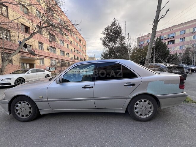 Mercedes C 240 2000, 379,090 km - 2.4 л - Bakı