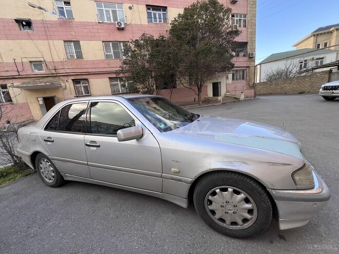 Mercedes C 240 2000, 379,090 km - 2.4 л - Bakı