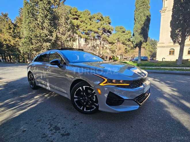 Kia K5-4