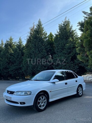Opel Vectra 2000, 325,000 km - 1.8 l - Qazax