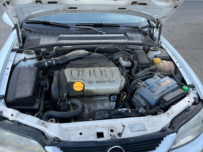 Opel Vectra 2000, 325,000 km - 1.8 l - Qazax