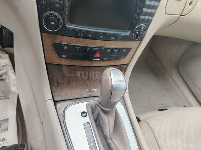 Mercedes E 320 2002, 330,000 km - 3.2 l - Bakı