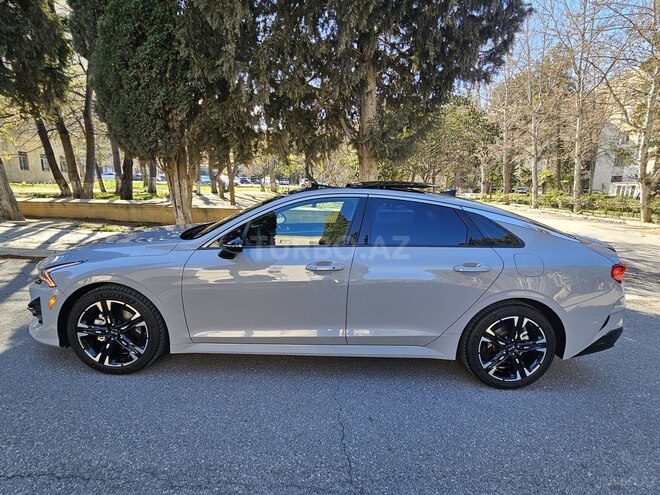 Kia K5-8
